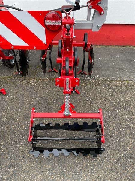 Grote foto kramer minos schoffel hydraulisch opklapbaar optioneel met zaaimachine agrarisch onkruidbestrijding