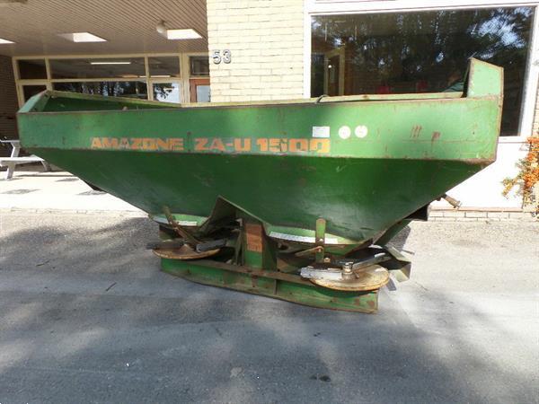 Grote foto amazone za u 1500 agrarisch kunstmestrooiers