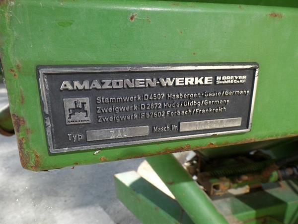 Grote foto amazone za u 1500 agrarisch kunstmestrooiers