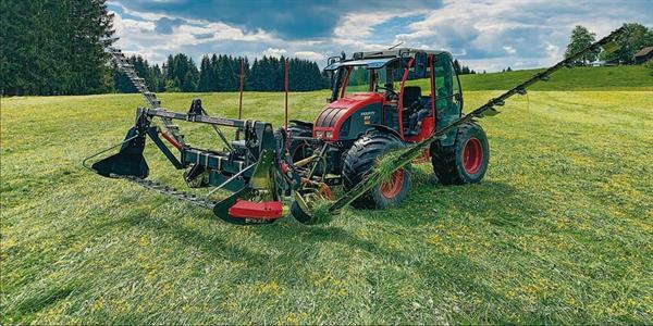 Grote foto dubbele maaibalk voor en achter aanbouw agrarisch maaiers