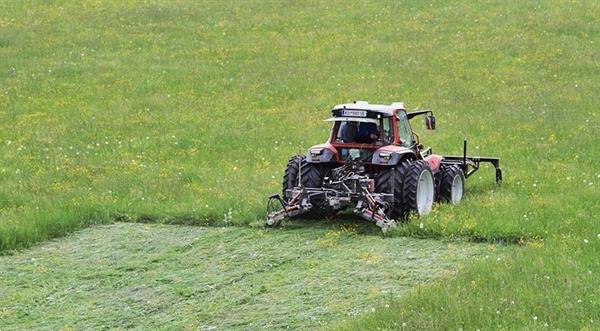Grote foto dubbele maaibalk voor en achter aanbouw agrarisch maaiers