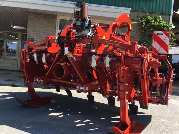 Grote foto gramegna krukasspitmachine optioneel met hef en smeersysteem agrarisch akkerbouw