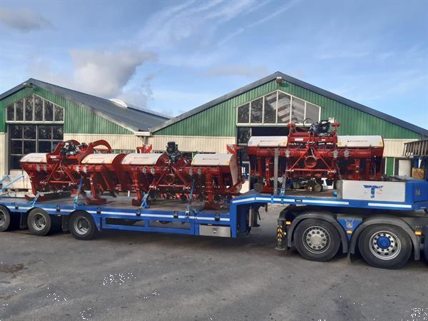 Grote foto gramegna krukasspitmachine optioneel met hef en smeersysteem agrarisch akkerbouw