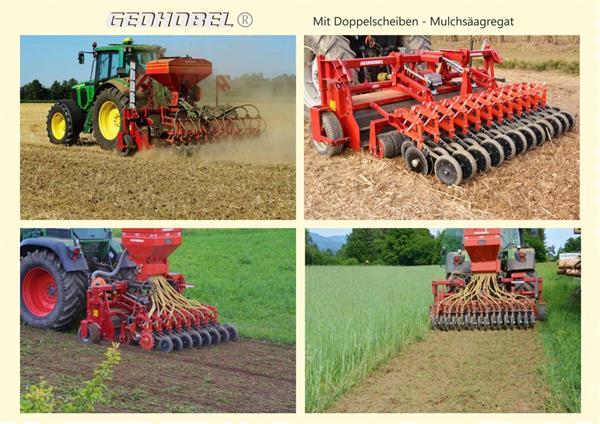 Grote foto grond bewerken zaaien geohobel ondiep grond bewerken agrarisch akkerbouw