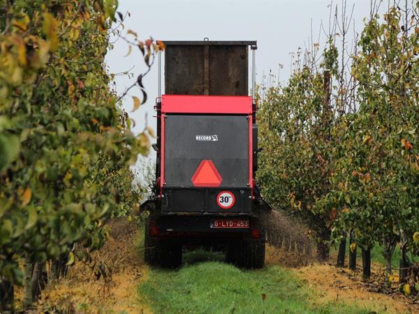 Grote foto 4 kuubs breedstrooier compost mest kramer record met wielbesturing spoor 1.50 compacte breedstrooier agrarisch strooiers