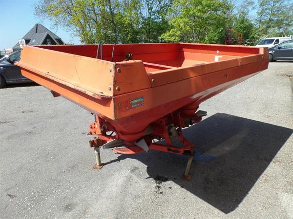Grote foto lely centerliner agrarisch kunstmestrooiers