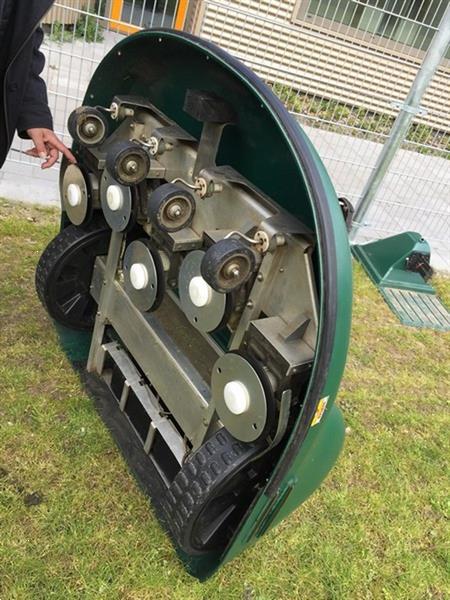 Grote foto belrobotics robotmaaier tuin en terras kooimaaiers