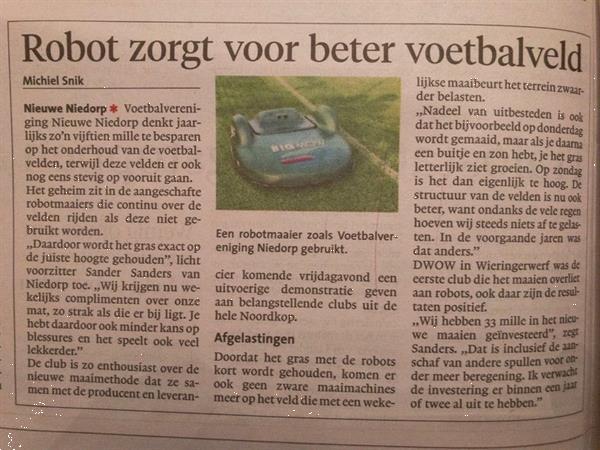 Grote foto belrobotics robotmaaier tuin en terras kooimaaiers