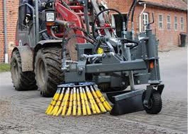 Grote foto onkruidborstel milieuvriendelijk en hoge capaciteit agrarisch akkerbouw