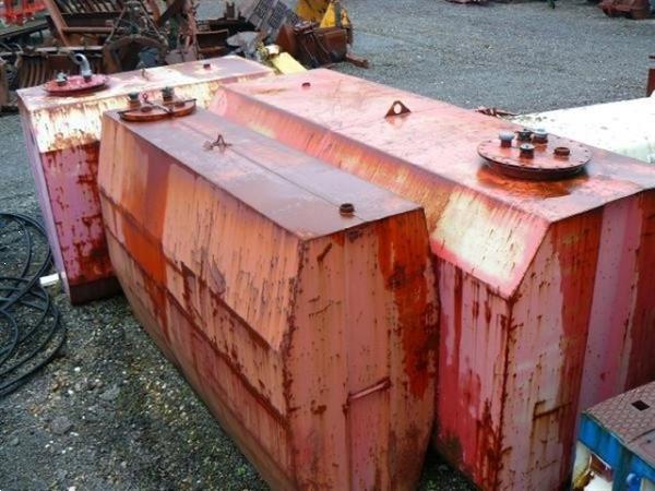 Grote foto diversen tanken doe het zelf en verbouw hefwerktuigen
