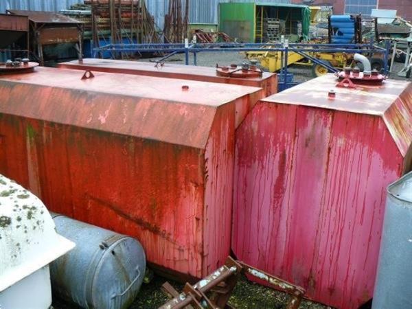 Grote foto diversen tanken doe het zelf en verbouw hefwerktuigen