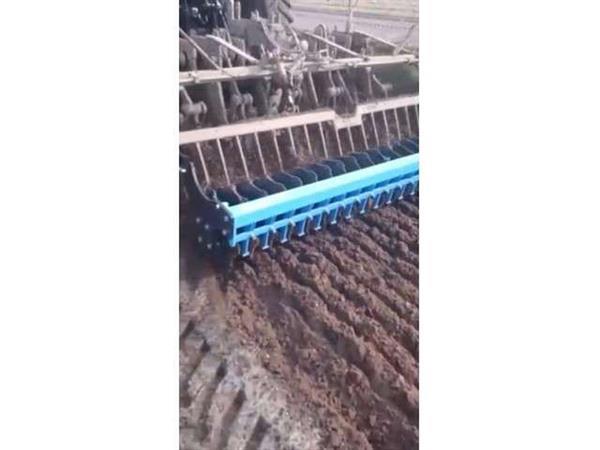 Grote foto axon aandruk rol rol ook voor de gramegna krukas spitmachine a agrarisch akkerbouw