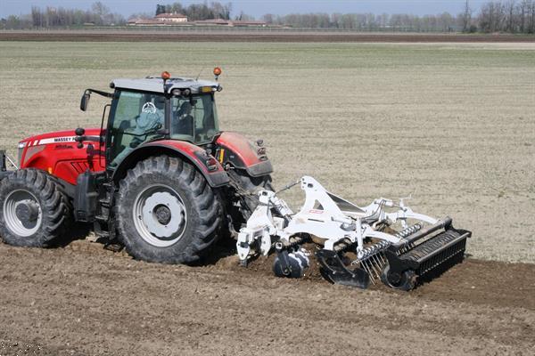 Grote foto kramer ermo ploeg diepploeg on land eco diep ploeg agrarisch akkerbouw