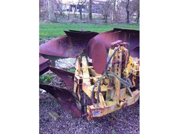Grote foto ploegen gebruikte ploegen rumptstad cappon panter meerdere agrarisch ploegen