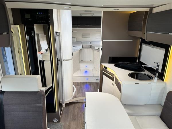 Grote foto fiat challenger mageo 367 ga vip 2.3 multijet 130pk enkele bedden hefbed 2018 euro 6 marge nl apk caravans en kamperen campers
