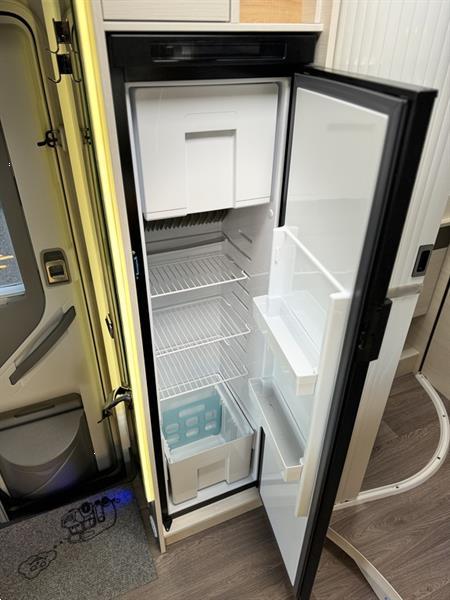 Grote foto fiat challenger mageo 367 ga vip 2.3 multijet 130pk enkele bedden hefbed 2018 euro 6 marge nl apk caravans en kamperen campers