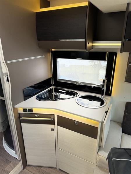 Grote foto fiat challenger mageo 367 ga vip 2.3 multijet 130pk enkele bedden hefbed 2018 euro 6 marge nl apk caravans en kamperen campers
