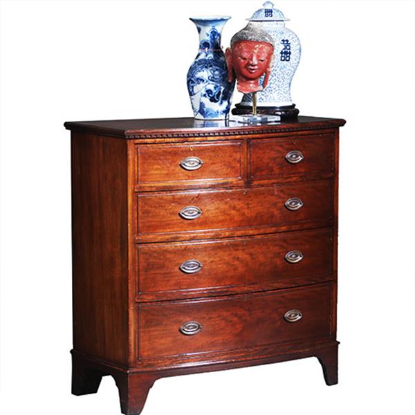Grote foto bow front commode ca 1850 gerestaureerd en in zeer fraaie staat met brons beslag no.260615 antiek en kunst stoelen en banken