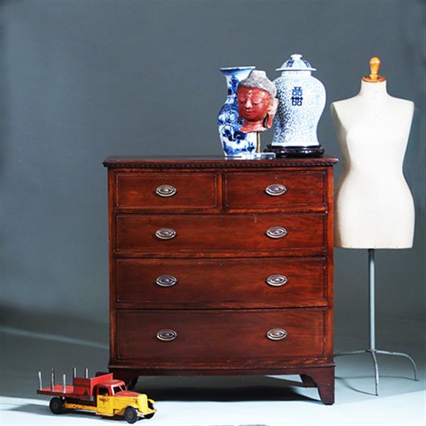 Grote foto bow front commode ca 1850 gerestaureerd en in zeer fraaie staat met brons beslag no.260615 antiek en kunst stoelen en banken