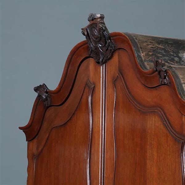 Grote foto dubbel gebogen kabinet in prachtige oude kleur 18e eeuws no.843057 antiek en kunst stoelen en banken
