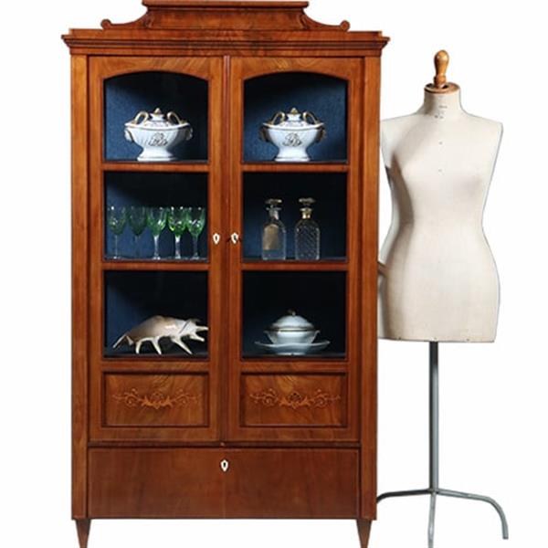 Grote foto zeer verfijnde vitrine met driezijdig glas en timpaanlade frankrijk ca 1825 fijn inlegwerk no.2606 antiek en kunst stoelen en banken