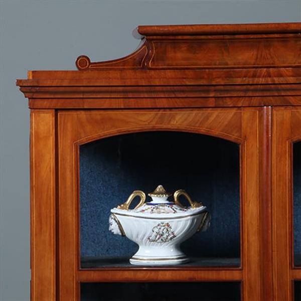 Grote foto zeer verfijnde vitrine met driezijdig glas en timpaanlade frankrijk ca 1825 fijn inlegwerk no.2606 antiek en kunst stoelen en banken
