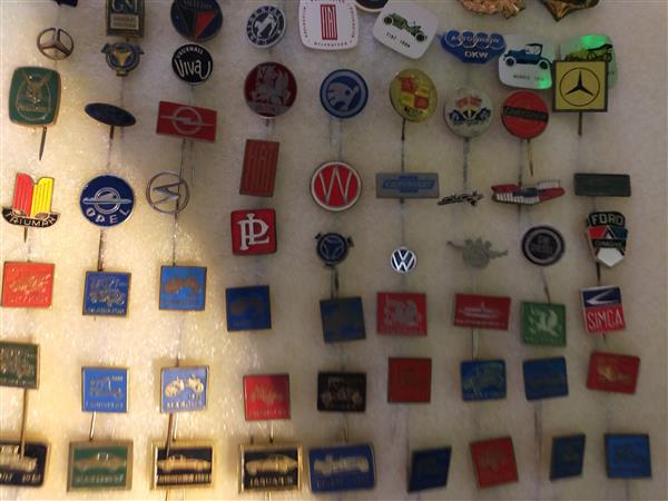 Grote foto auto speldjes ongeveer 100 verzamelen speldjes pins en buttons