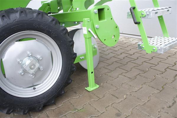 Grote foto bomet aardappelpootmachine 2 rijen gemini agrarisch mechanisatie