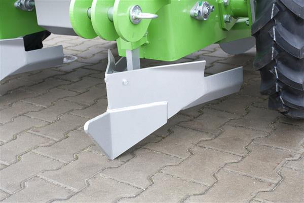 Grote foto bomet aardappelpootmachine 2 rijen gemini agrarisch mechanisatie