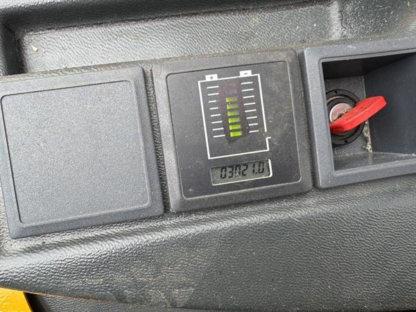 Grote foto vs 22038 elektrische triplex stapelaar jungheinrich erc z12 doe het zelf en verbouw hefwerktuigen