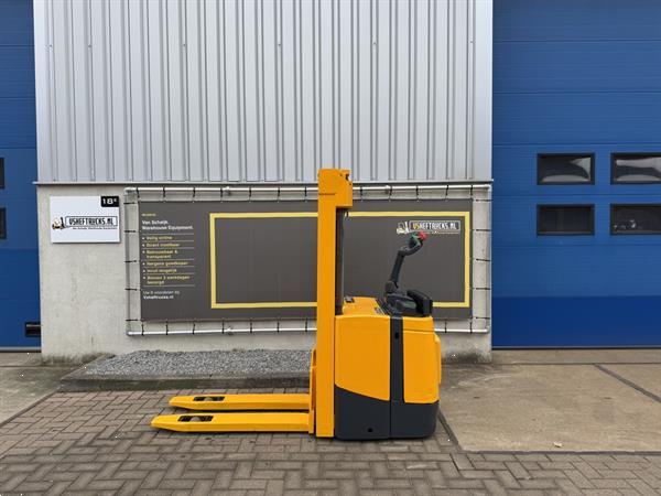 Grote foto vs 22038 elektrische triplex stapelaar jungheinrich erc z12 doe het zelf en verbouw hefwerktuigen