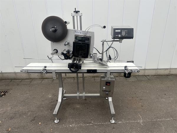 Grote foto collamat 8600 etiketteerder etiketteermachine etiketteermachine boven etiketteren met transportband agrarisch tuinbouw