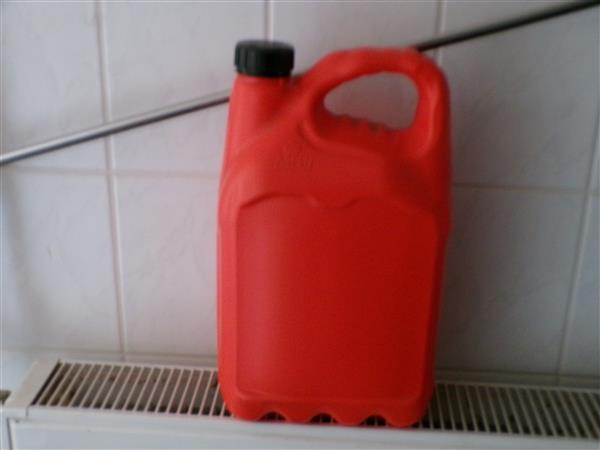 Grote foto jerrycans doe het zelf en verbouw overige doe het zelf en verbouw