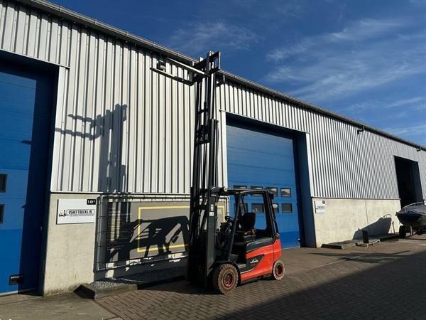Grote foto vs 22049 elektrische triplex atex heftruck linde e25 bj2015 agrarisch heftrucks