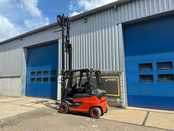 Grote foto vs 22050 elektrische triplex atex heftruck linde e25 bj2015 agrarisch heftrucks