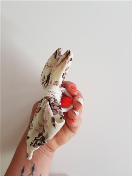 Grote foto haarelastiek met grote strik bloemen ecru kinderen en baby overige