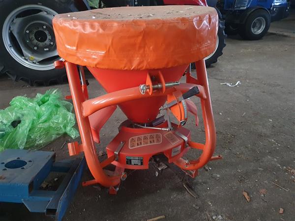 Grote foto ino winter 120 zoutstrooier agrarisch mechanisatie