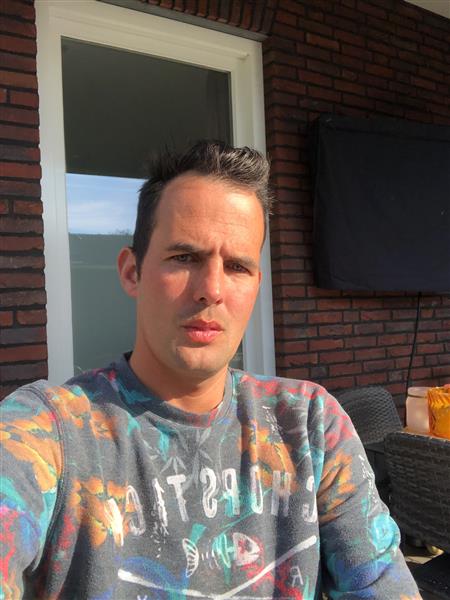 Grote foto man zoekt leuke vrouwlijke sexpartner erotiek man zoekt vrouwelijke sekspartner
