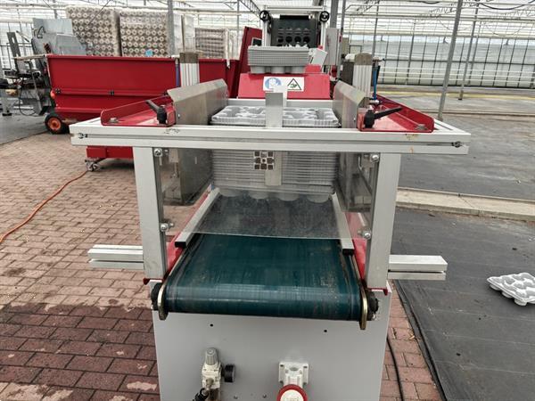 Grote foto da ros a5 dc5 rc5 sjabloonvulmachine voor trays pot in trayvullijn agrarisch tuinbouw