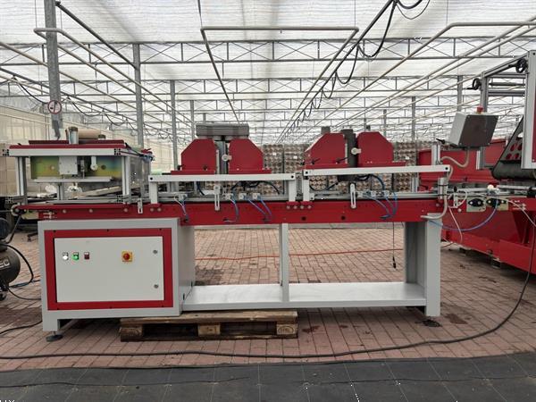 Grote foto da ros a5 dc5 rc5 sjabloonvulmachine voor trays pot in trayvullijn agrarisch tuinbouw