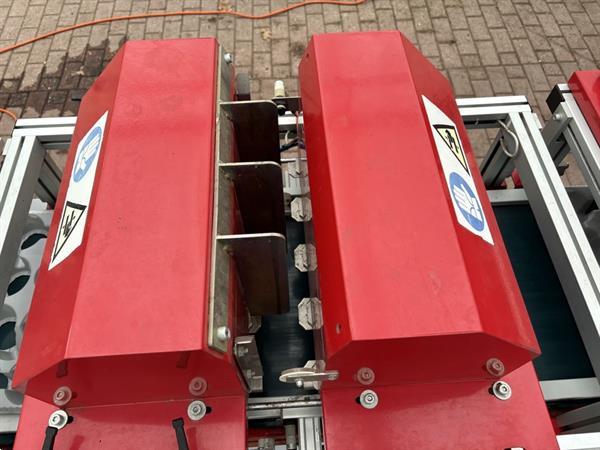 Grote foto da ros a5 dc5 rc5 sjabloonvulmachine voor trays pot in trayvullijn agrarisch tuinbouw