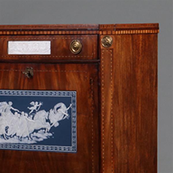Grote foto neoclassicistische secretaire met blauw wit en wit biscuit ca. 1790 no.260645 antiek en kunst overige in antiek gebruiksvoorwerpen