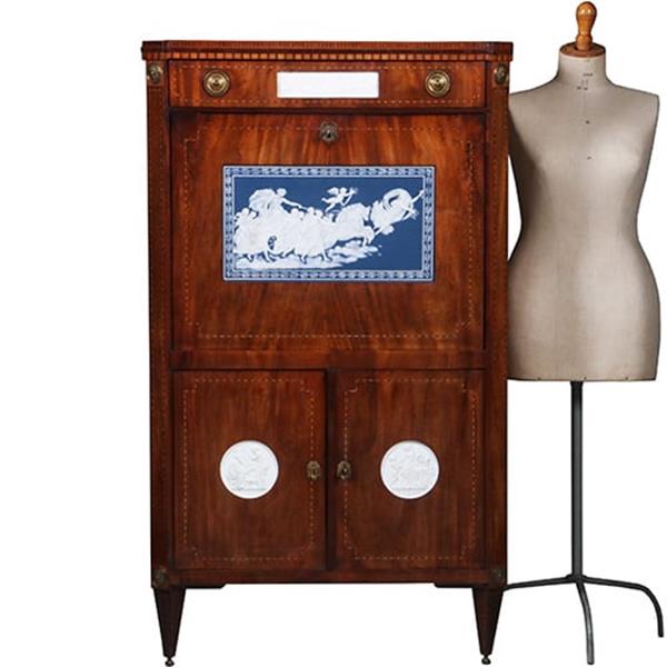 Grote foto neoclassicistische secretaire met blauw wit en wit biscuit ca. 1790 no.260645 antiek en kunst overige in antiek gebruiksvoorwerpen