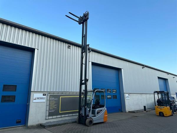 Grote foto vs 22056 elektrische triplex heftruck rx20 20 bj2017 agrarisch heftrucks