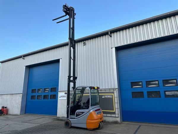 Grote foto vs 22056 elektrische triplex heftruck rx20 20 bj2017 agrarisch heftrucks
