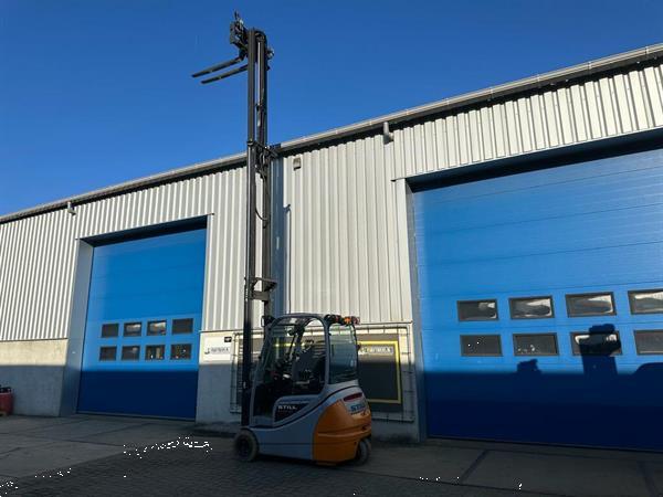 Grote foto vs 22057 elektrische triplex heftruck rx20 20 bj2017 vorkenspreider agrarisch heftrucks