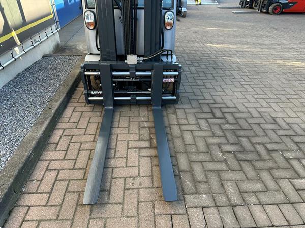 Grote foto vs 22058 elektrische triplex heftruck rx20 20 bj2017 vorkenspreider agrarisch heftrucks
