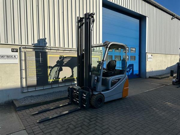 Grote foto vs 22058 elektrische triplex heftruck rx20 20 bj2017 vorkenspreider agrarisch heftrucks