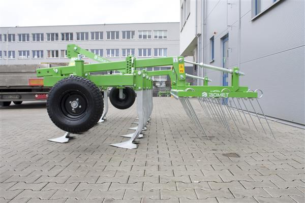 Grote foto bomet stoppel cultivator apus met veertandeg 2.2 3.8m u865 agrarisch mechanisatie