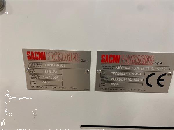 Grote foto sacmi tf40 imola tf43 stapelaar tf40 dozenvouwmachine met ts43 stapeleenheid agrarisch tuinbouw